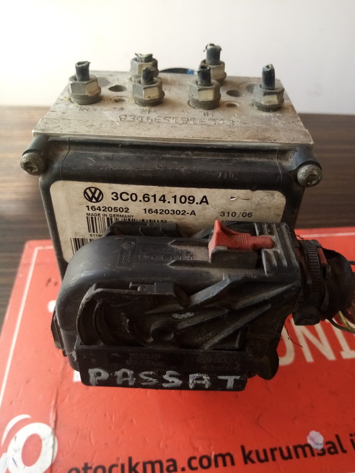 03C0 614 109 A WOLSVAGEN ABS BEYNİ - 03c0 614 109 a - Görsel 1